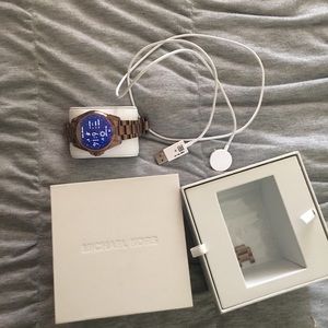 Mk smart watch bronze